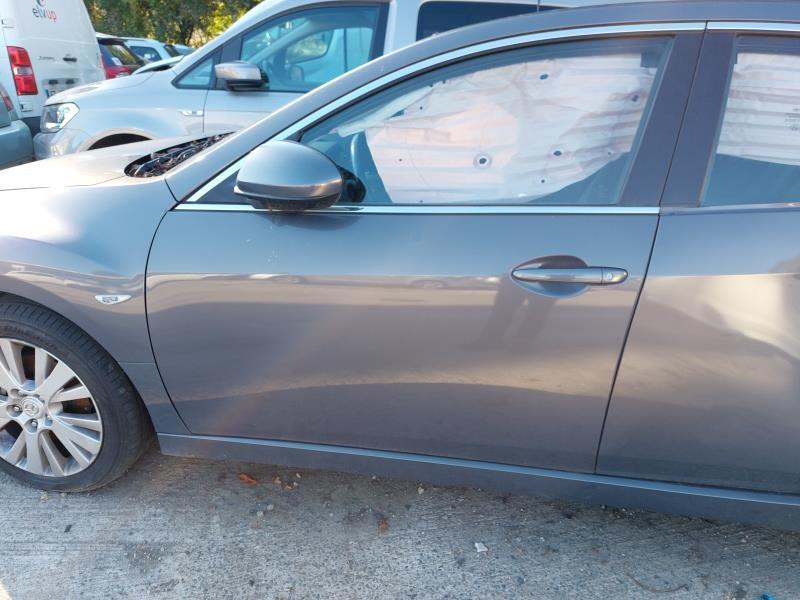 Porte avant gauche