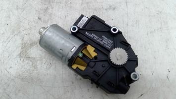 Moteur toit ouvrant