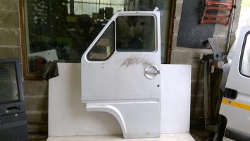 Porte avant gauche