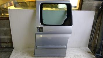 Porte laterale gauche