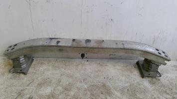 Renfort pare choc avant (traverse)