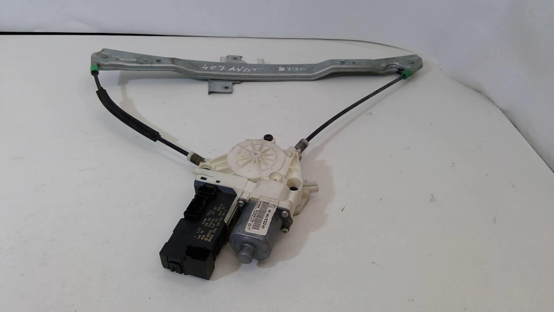 Leve vitre electrique avant droit