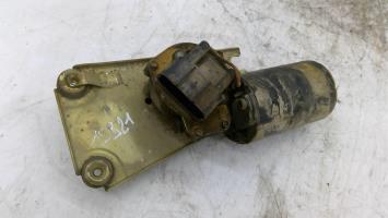 Moteur essuie glace avant