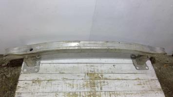 Renfort pare choc avant (traverse)