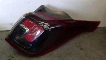 Feu arriere principal droit (feux)