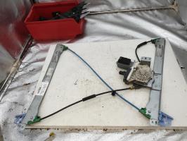 Leve vitre electrique avant droit