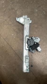 Leve vitre electrique avant gauche