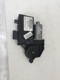 Moteur leve vitre avant gauche