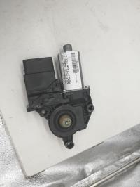 Moteur leve vitre arriere droit