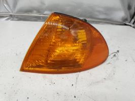 Optique avant secondaire gauche (feux)(clignotant)