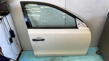 Porte avant droit