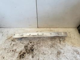 Renfort pare choc avant (traverse)