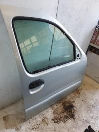 Porte avant droit