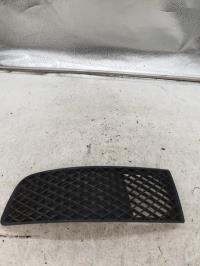 Grille de calandre gauche
