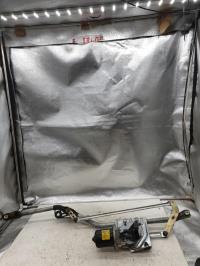 Moteur essuie glace avant