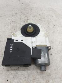 Moteur leve vitre avant droit