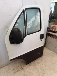 Porte avant gauche