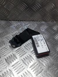 Attache ceinture arriere droit