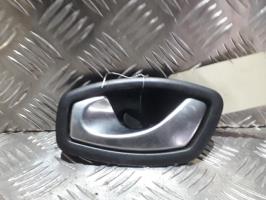 Poignee interieur avant gauche