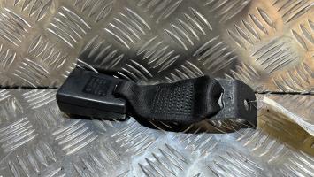 Attache ceinture arriere gauche