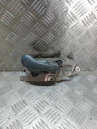 Poignee interieur avant droit