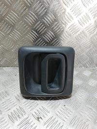 Poignee porte avant gauche