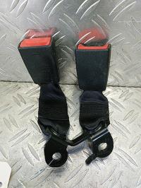 Attache ceinture arriere gauche