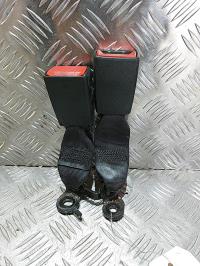 Attache ceinture arriere gauche