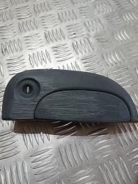 Poignee porte avant droit