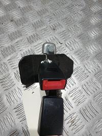 Attache ceinture arriere gauche