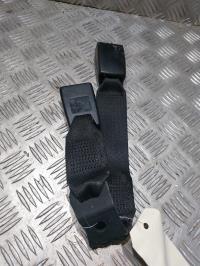 Attache ceinture arriere droit