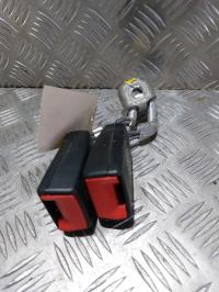Attache ceinture arriere gauche