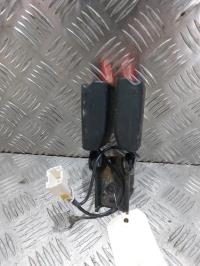 Attache ceinture arriere droit