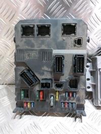 Leve vitre electrique avant droit