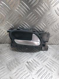Poignee interieur avant droit