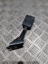 Attache ceinture arriere gauche