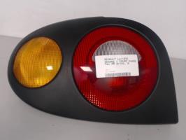 Fanale posteriore principale sinistro (luci)