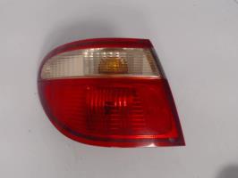 Fanale posteriore principale sinistro (luci)