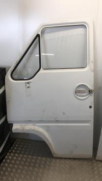 Porte avant gauche