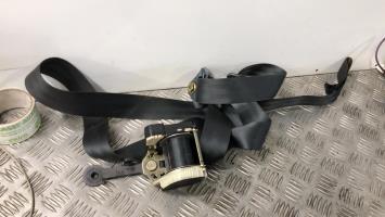 Ceinture avant gauche
