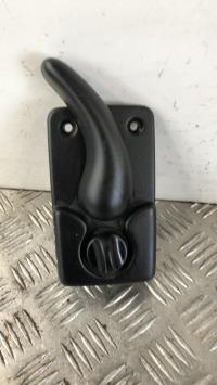Poignee interieur porte laterale droite