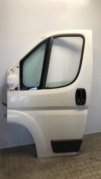 Porte avant gauche