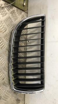Grille de calandre droite
