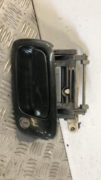 Poignee porte avant gauche