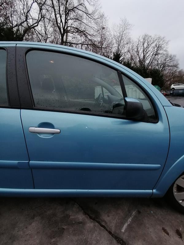 Porte avant droit