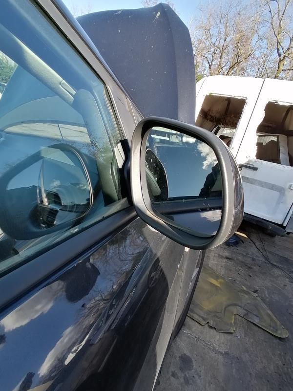 Retrovisor derecho