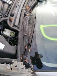 Moteur essuie glace avant gauche