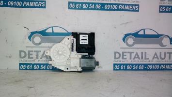 Moteur leve vitre avant droit