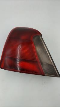 Fanale posteriore principale sinistro (luci)
