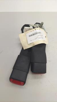 Attache ceinture arriere gauche